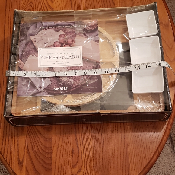 Smirly charcuterie bamboo cheeseboard serving tray set - Picture 3 of 5